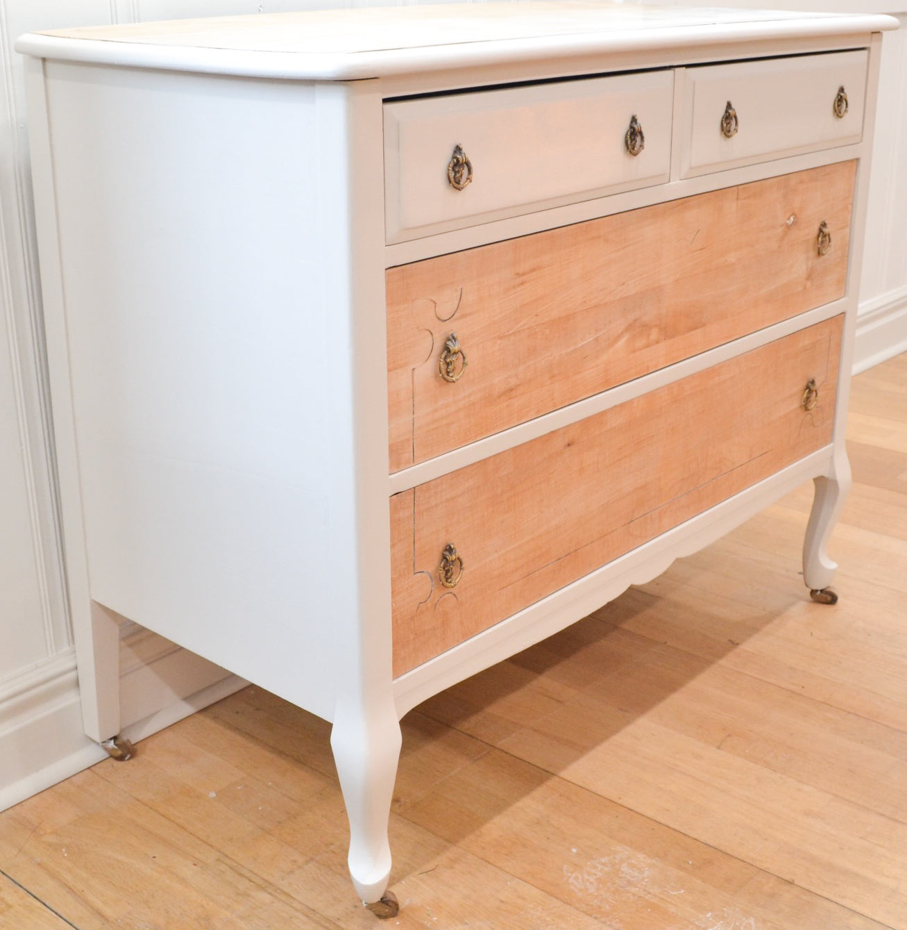 Antique 4 Drawer Dresser