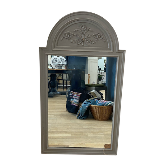 Arched Mirror with Floral Detail